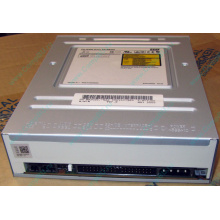 CDRW TSST SR-M8202 IDE white (Владикавказ)